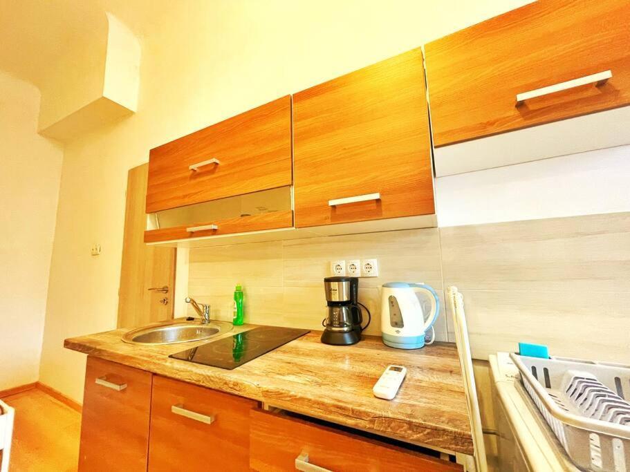 Central Studio Flat — Photos 3